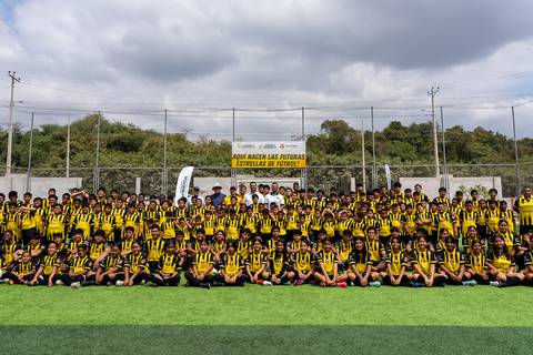 Mundo Ambiensa y Barcelona Sporting Club, una alianza que beneficia a más de 350 niños