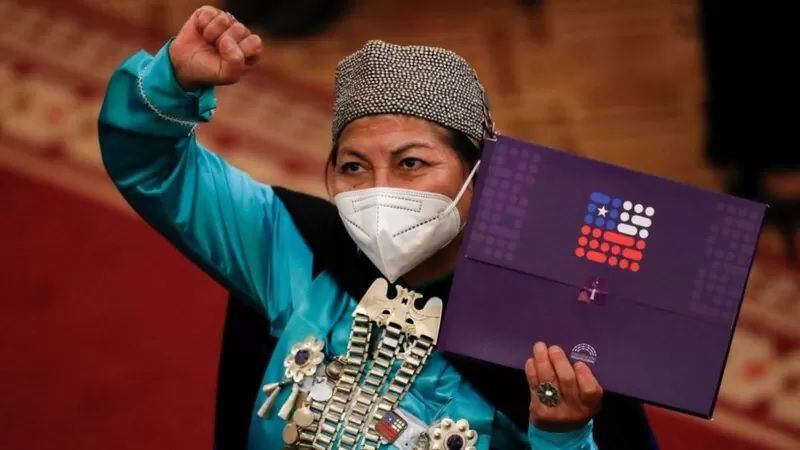La académica mapuche Elisa Loncón fue la primera presidenta de la Convención Constituyente. GETTY IMAGES