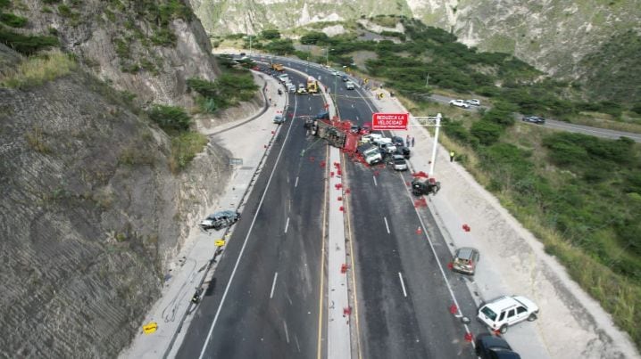 ¿Un operativo ligado al accidente de Guayllabamba?: Policía da su versión