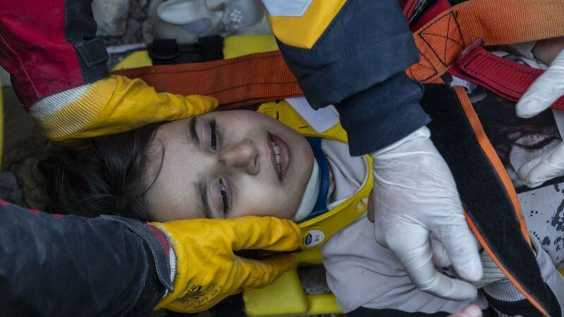 Reyyan Hammadi, de 7 años, fue rescatada en Siris. GETTY IMAGES
