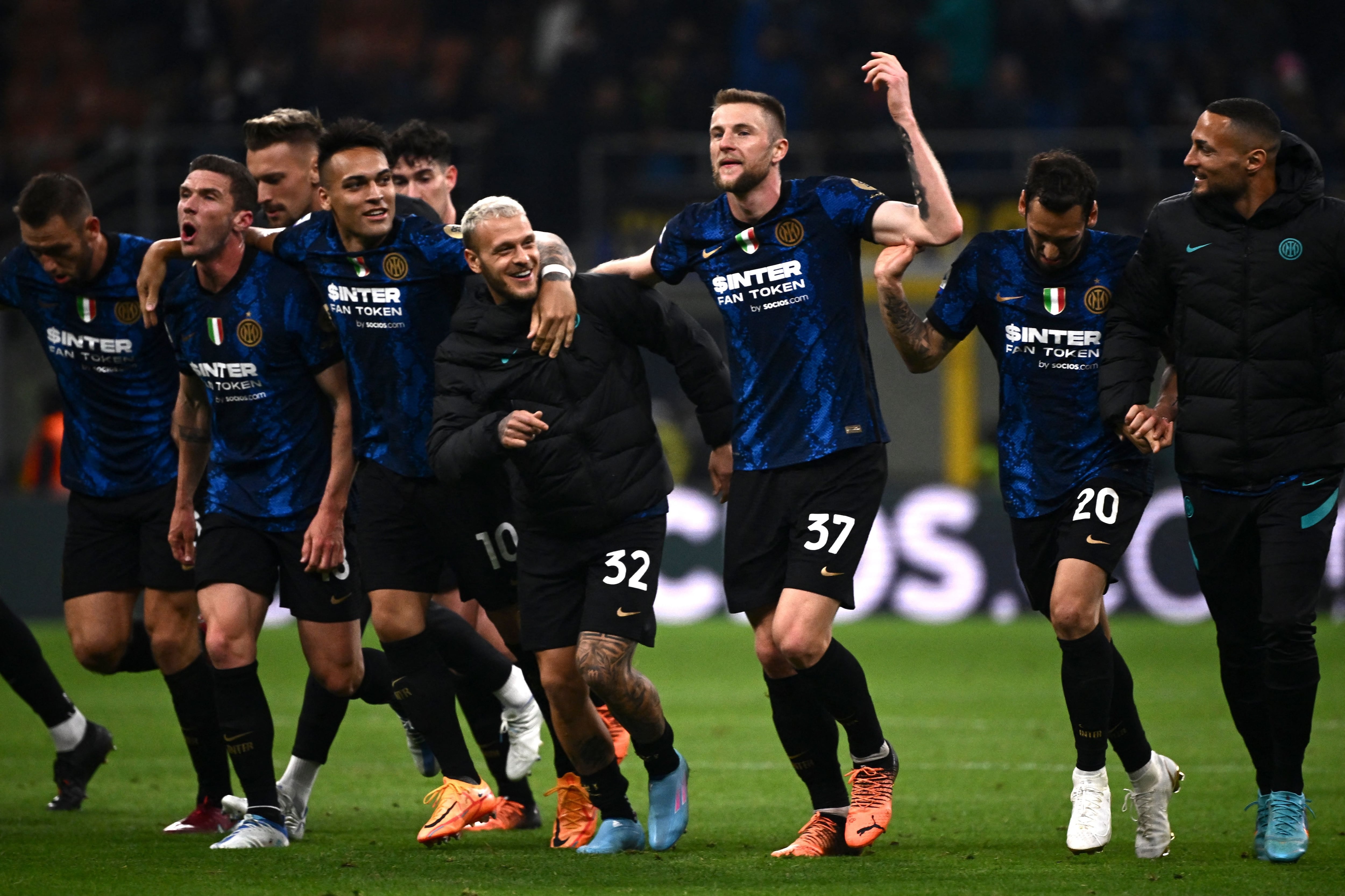 Inter vence a la Roma de José Mourinho en la Liga italiana
