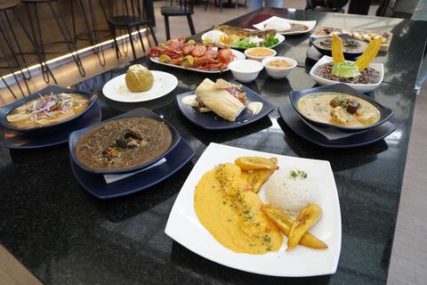 Mercado del Río invita a ‘cucharear’ en el festín La Cuchara Juliana, que junta los 29 platos favoritos de los guayaquileños 