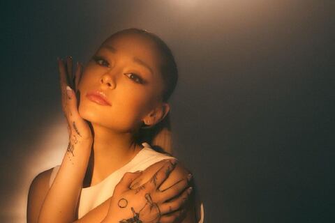 Ariana Grande expone su vulnerabilidad en su nuevo disco ‘Eternal Sunshine’