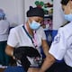 ‘Mi hija tenía tanto moco y tos que sentía que se ahogaba’: dispensarios de planteles de Guayaquil se llenan de estudiantes con infecciones respiratorias 
