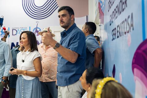 Aquiles Alvarez y Marcela Aguiñaga inauguraron Manzana de Cuidado, en el sur de Guayaquil