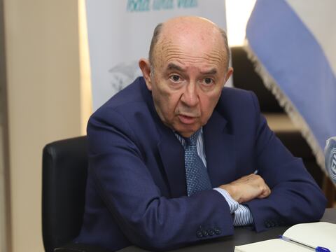 Afese respalda actuación de excanciller Luis Gallegos ante ‘inadmisible e inconsulta intromisión’