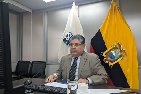 Superintendente de Compañías, Marco López, será fiscalizado por RC en la Asamblea, lo que podría llevar a su destitución