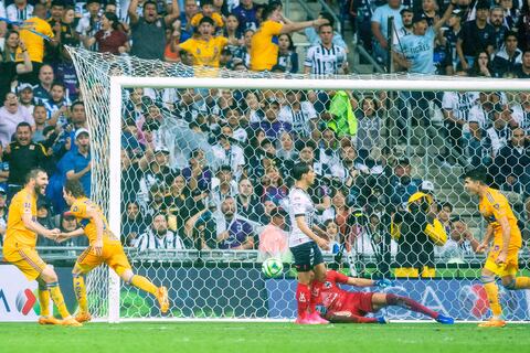 Joao Rojas solo actuó nueve minutos en la eliminación de Monterrey ante su eterno rival, Tigres, en la semifinal del Clausura de México