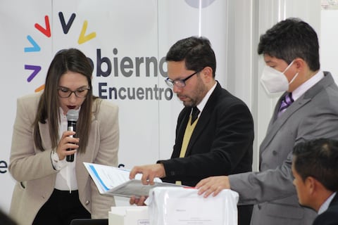 Diez ofertas para desarrollar bloque de energías renovables no convencionales de 500 megavatios