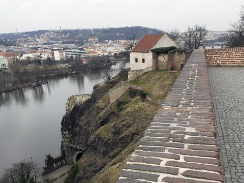 Vida y muerte en Praga