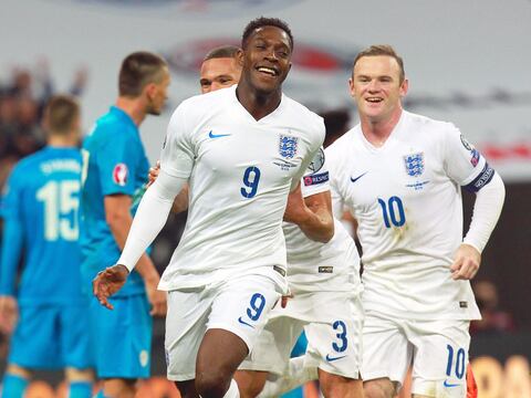 Rooney y Welbeck sellaron la victoria de Inglaterra ante Eslovenia