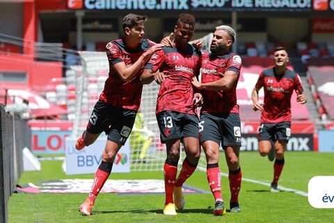 Michael Estrada se mandó un doblete en el empate de Toluca ante Puebla