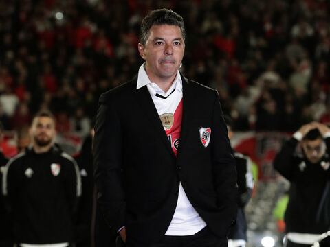 “Muñeeeeco, Muñeeeeco, Muñeeeeco...”, la hinchada de River Plate despidió al exitoso técnico Marcelo Gallardo en el Monumental