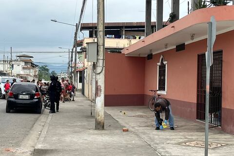 Dos hermanos fueron asesinados frente a su madre en Pasaje