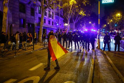 Sexto día de protestas en España contra una probable amnistía a independentistas de Cataluña