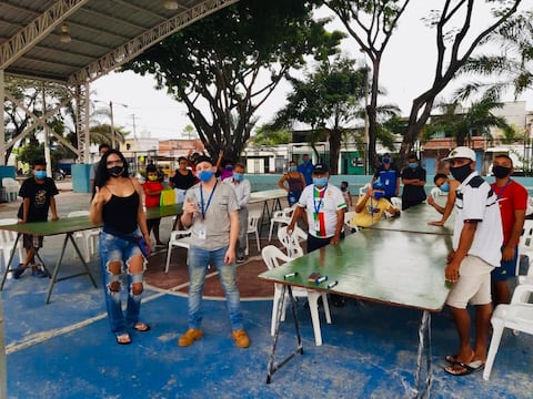 Pan to go repartió 18 000 kits de alimentos en sectores vulnerables de Guayaquil