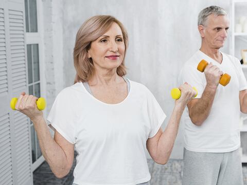3 formas de bajar de peso después de los 50 años y que no implican hacer ejercicio