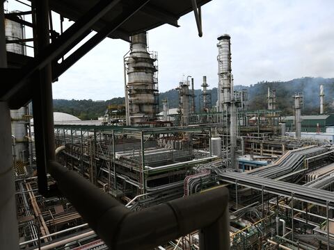 $ 248 millones subió la importación de diésel y GLP por fallas en Refinería Esmeraldas, que está otra vez al borde del colapso