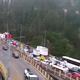 Tráfico caótico en la avenida Simón Bolívar por daño de tráiler, en el norte de Quito