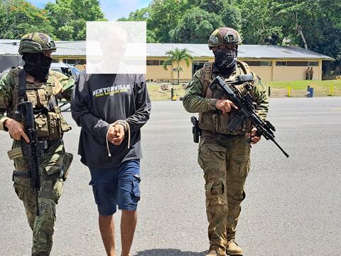 Capturan a uno de los más buscados por asesinato de familia en Santo Domingo