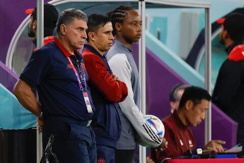 'Agarre sus maletas y regrese a Colombia’, la ácida crítica de la prensa de Costa Rica contra Luis Fernando Suárez