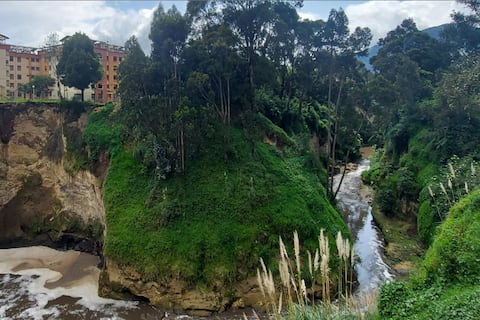 Pabel Muñoz,  alcalde de Quito, dice que no están de acuerdo en mecanismo para descontaminar río Machángara