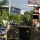 Fuerzas Armadas inician procesos administrativos a militares por baile de mujer sobre tanqueta en Manta