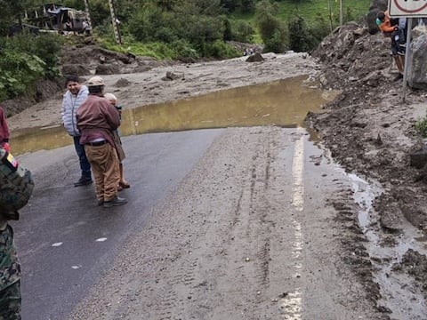 Por aluvión en la zona de la vía Papallacta-Baeza se restringió circulación