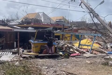 “El 90% de la isla fue borrada”: el devastador paso del huracán Beryl por el Caribe en su camino a México