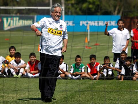 Sebastián Piñera, el hincha de U. Católica que se ganó el respecto y cariño de la afición de Colo-Colo