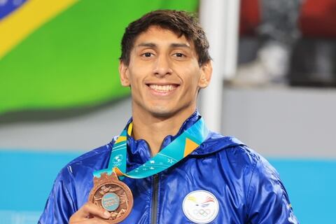 Ecuador acumala 11 bronce en Santiago 2023 con victoria del judoca Juan Pablo Ayala