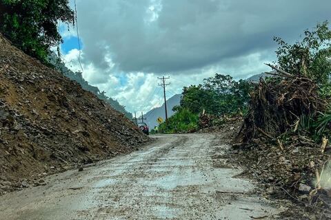 Tramos de tres vías en Pichincha, Napo y Sucumbíos tendrán cierres nocturnos por socavones