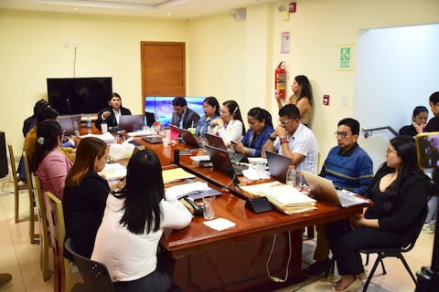 Concejo decide la remoción de vicealcalde de Santa Elena