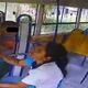 Captan a niño con un cuchillo participando de un asalto a bus, en Quevedo