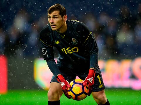 Iker Casillas, Enzo Francescolli y Sergio Goycochea; entre las figuras que envían un mensaje de aliento a Guayaquil