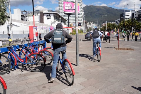 Usuarios esperan que se retome el sistema de bicicletas públicas en Quito 