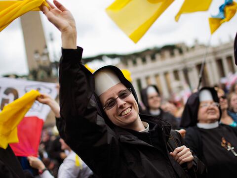 Papa Francisco invita a la devoción de santos Juan Pablo II y Juan XXIII