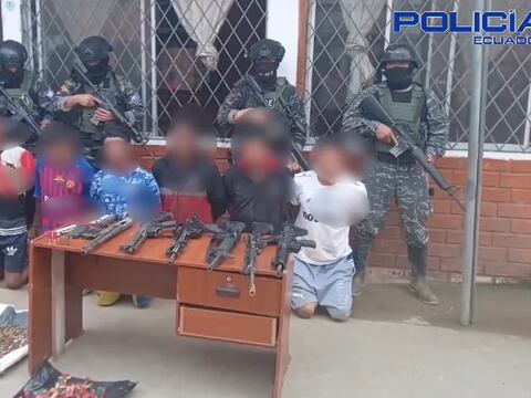 Esto hallaron los policías en poder de seis presuntos miembros de Los Lobos detenidos en Camilo Ponce Enríquez