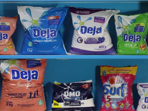 Más de 50 millones de unidades de detergente produce la marca Deja en un año: así se crea este producto