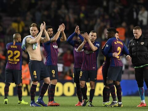 El FC Barcelona derrota al Rayo y mantiene la ventaja de 7 puntos con el Atlético 