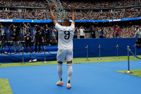 ¡Locura en el Bernabéu! Kylian Mbappé y una presentación galáctica en el Real Madrid