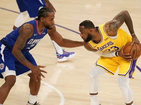 Lakers pierden el derbi angelino en la jornada inaugural de la NBA