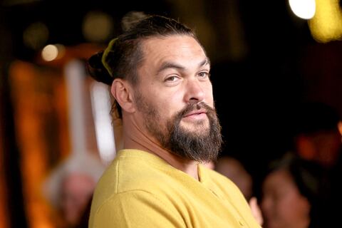 Jason Momoa está ‘sin casa, pero no sin hogar’, y vive en un tráiler desde su divorcio