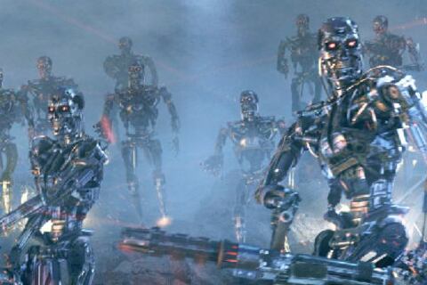 James Cameron, director de ‘The Terminator’, considera que la militarización de la inteligencia artificial es un peligro