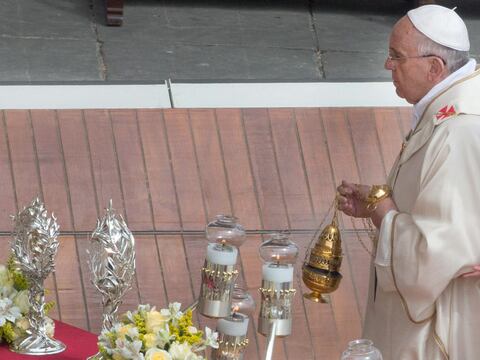 A las 03:15 de Ecuador se proclamaron santos a Juan XXIII y Juan Pablo II