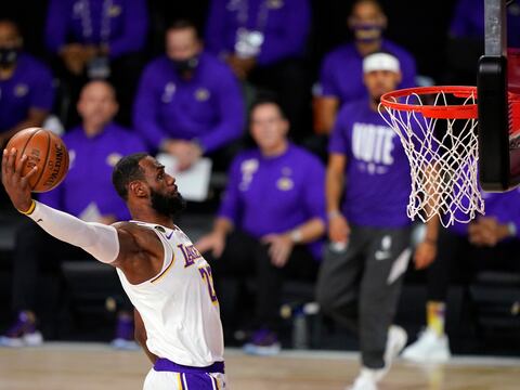 Los campeones Lakers reservan a LeBron James, Marc Gasol y Anthony Davis, pero vencen a Clippers