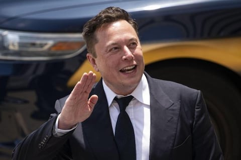 Elon Musk tuvo un tercer hijo con la ejecutiva de Neuralink Shivon Zilis, señala Bloomberg