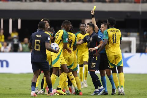 ‘Si el de Ecuador era penalti, entonces el nuestro también lo era’, el reproche del DT de Jamaica tras caer ante La Tri en Copa América