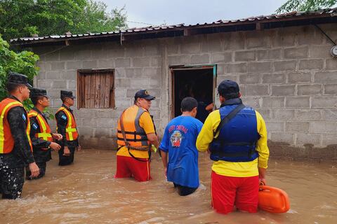 Un muerto, 6.100 afectados y cientos de incomunicados por las fuertes lluvias en Honduras