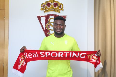 Sporting de Gijón hace oficial el fichaje de Jordy Caicedo